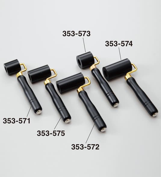 クロスローラー　ジュラコン black　35φ×75mm